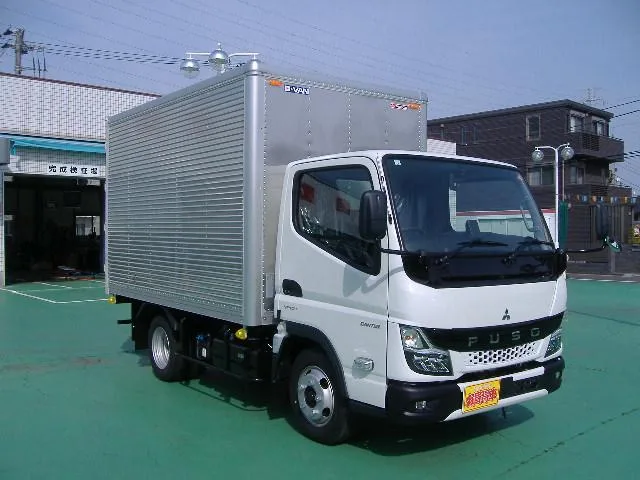 Mitsubishi Fuso CANTER 2024 — фото 1, купить с доставкой в Москву