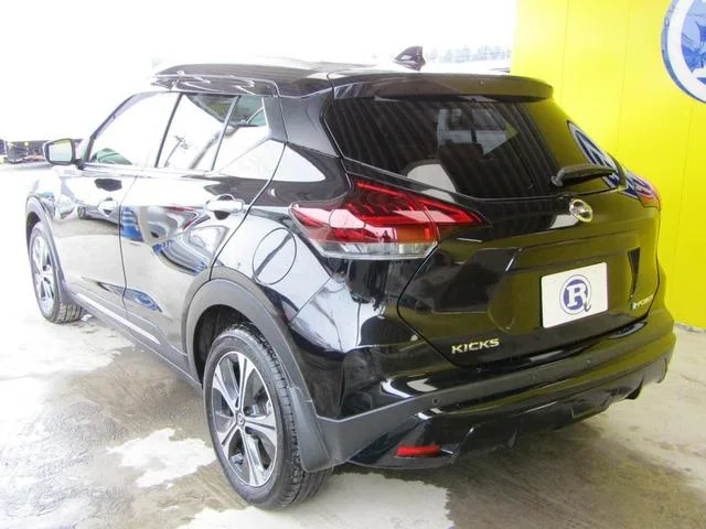 Nissan Kicks X TWO TONE INTERIOR EDITION 2022 — миниатюра 3
