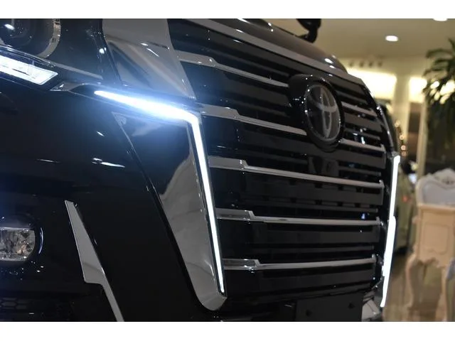 Toyota Land Cruiser Prado TX L PACKAGE 2023 — миниатюра 2