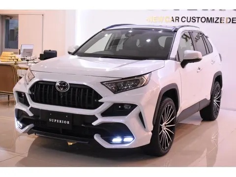 Toyota RAV4 2023 купить в Москве