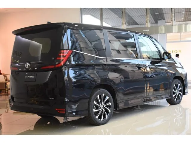 Toyota NOAH HYBRID S-Z 2026 — миниатюра 3
