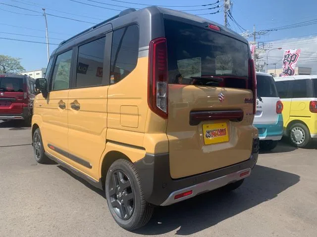 Suzuki SPACIA GEAR HYBRID XZ 2025 — миниатюра 3