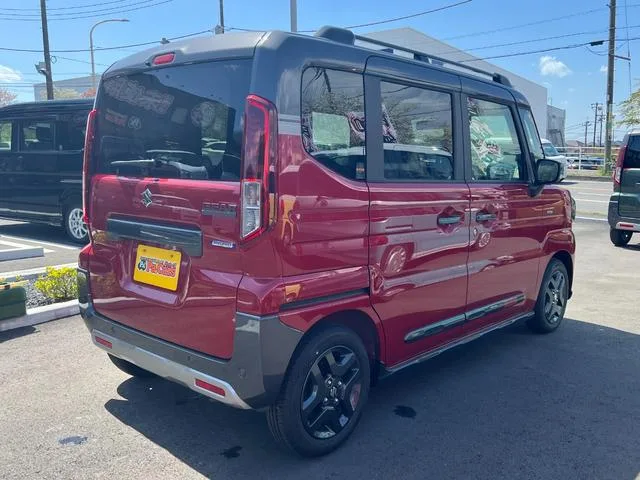Suzuki SPACIA GEAR HYBRID XZ TURBO 2024 — миниатюра 2