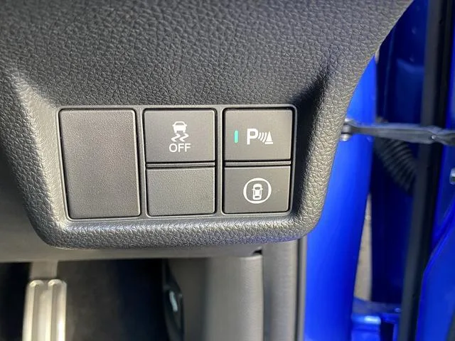 Honda CIVIC E:HEV 2023 — миниатюра 4