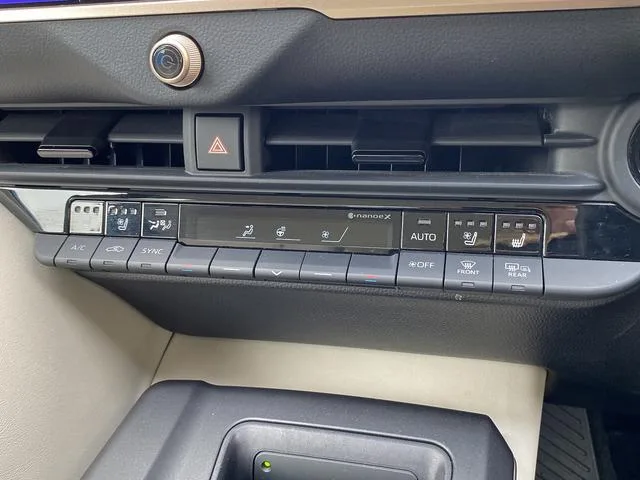 Toyota CROWN CROSSOVER G ADVANCED LEATHER PACKAGE 2023 — миниатюра 3