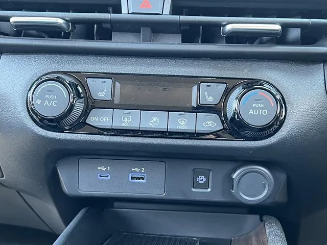 Nissan AURA G FOUR LEATHER EDITION 2023 — миниатюра 3