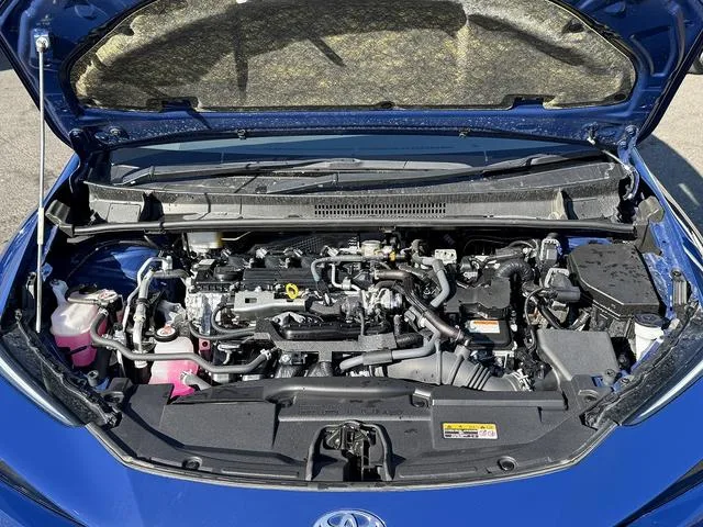 Toyota Prius Z 2023 — миниатюра 5