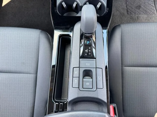 Toyota PRIUS X 2023 — миниатюра 4