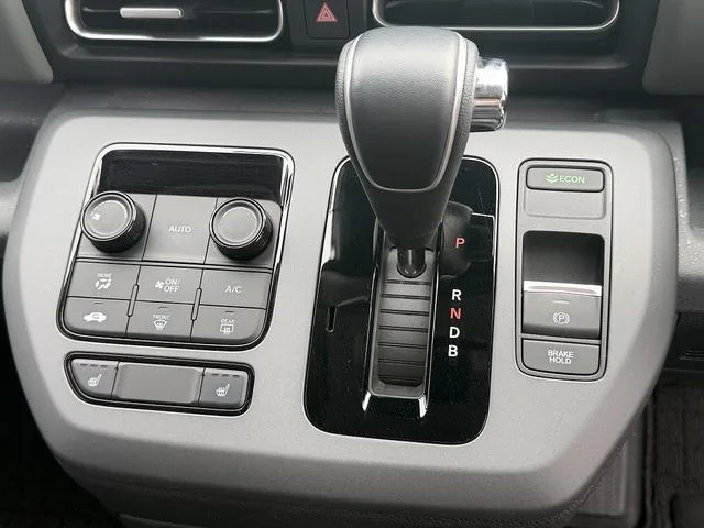 Honda FREED E:HEV CROSSTAR 2024 — миниатюра 3