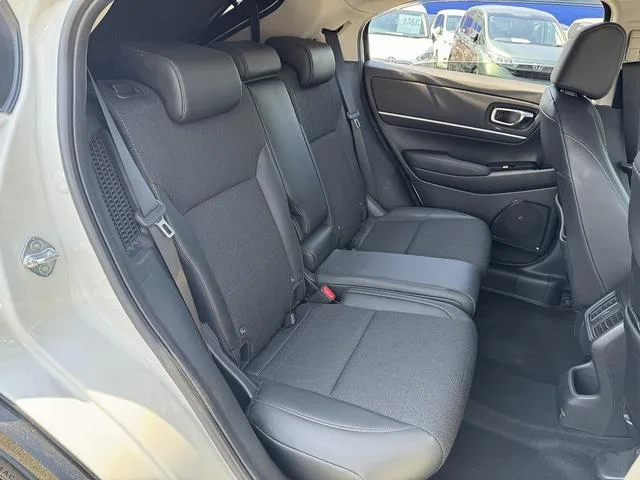 Honda VEZEL E:HEV Z 2023 — миниатюра 2