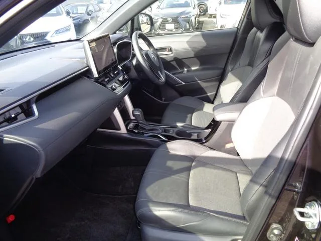 Toyota CorollaCross Z 2024 — миниатюра 3