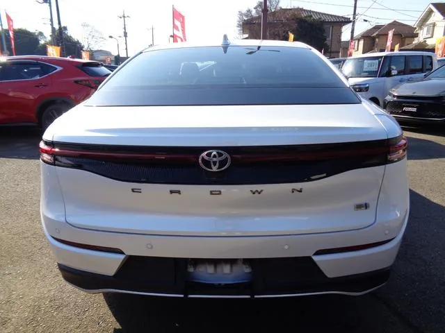 Toyota CROWN CROSSOVER RS ADVANCED 2023 — миниатюра 2