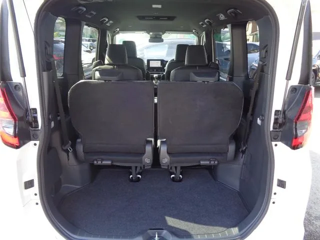 Toyota NOAH HYBRID S-Z 2024 — миниатюра 5