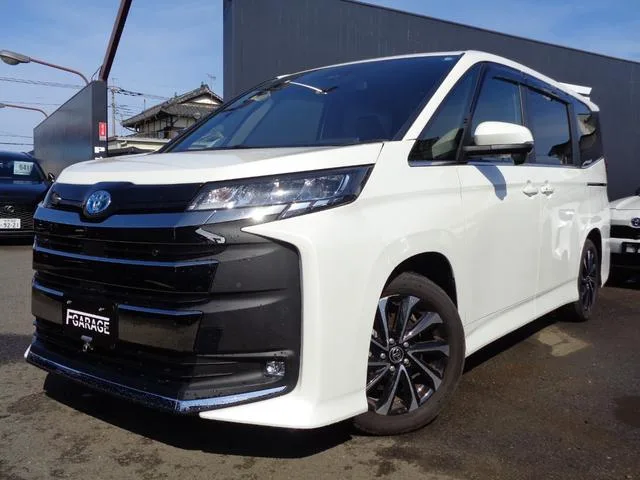 Toyota NOAH HYBRID S-Z 2024 — фото 1, купить с доставкой в Москву