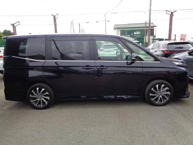 Toyota VOXY HYBRID S-Z 2023 — миниатюра 2