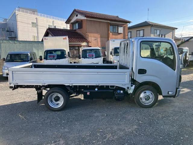 Nissan ATLAS TRUCK 2025 — миниатюра 5