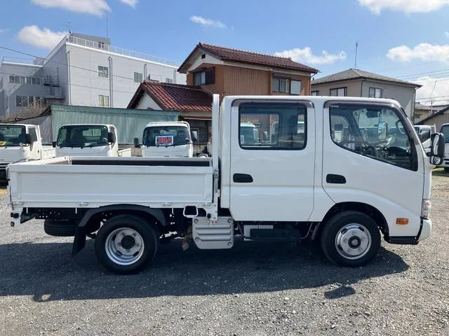 Hino DUTRO DOUBLE CAB 2022 — миниатюра 5