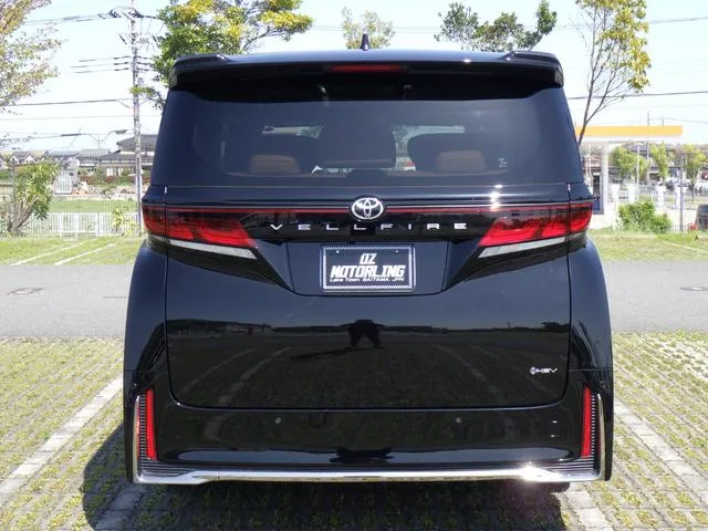 Toyota VELLFIRE HYBRID Z PREMIER 2023 — миниатюра 5