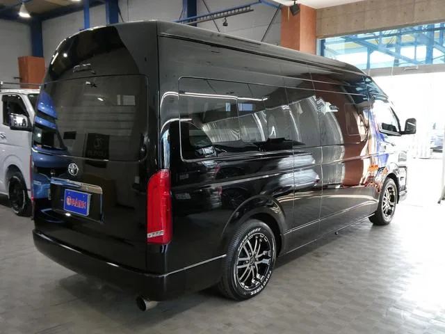 Toyota HIACE VAN 2024 — миниатюра 3