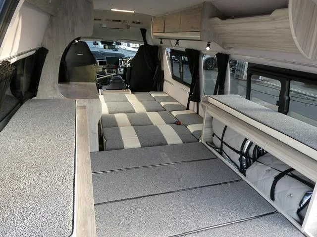 Toyota HIACE VAN 2024 — миниатюра 4