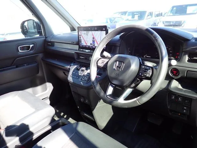 Honda STEPWAGON E:HEV SPADA 2023 — миниатюра 3