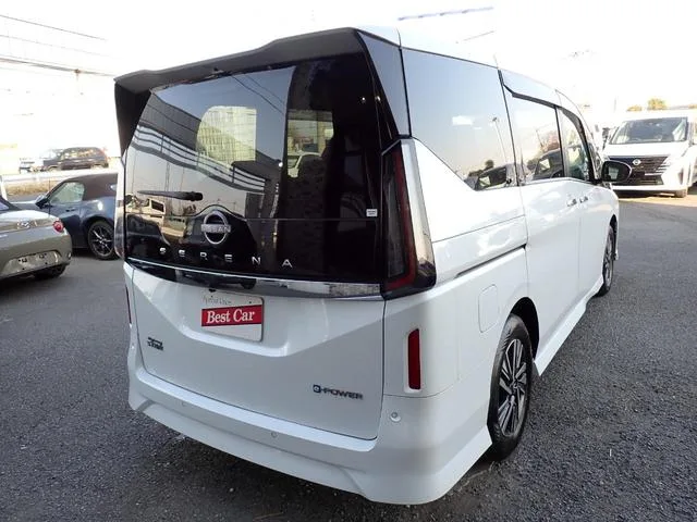 Nissan SERENA E-POWER HIGHWAY STAR V 2024 — миниатюра 2