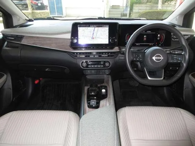 Nissan AURA G FOUR LEATHER EDITION 2024 — миниатюра 2