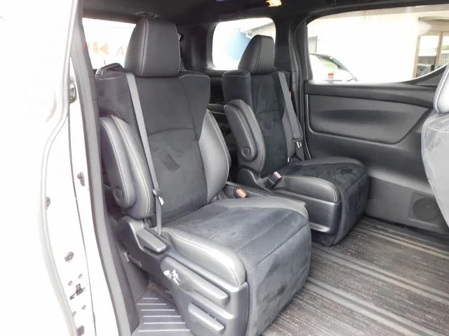 Toyota Alphard 2.5S TYPE GOLD III 2022 — миниатюра 2