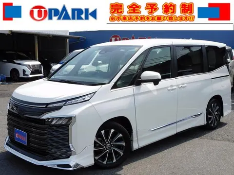 Toyota VOXY 2023 buy in Moscow