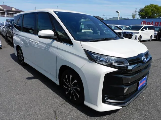 Toyota NOAH HYBRID S-Z 2022 — миниатюра 2