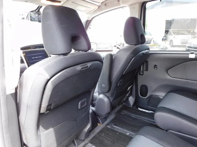 Nissan SERENA E-POWER HIGHWAY STAR V 2022 — миниатюра 5