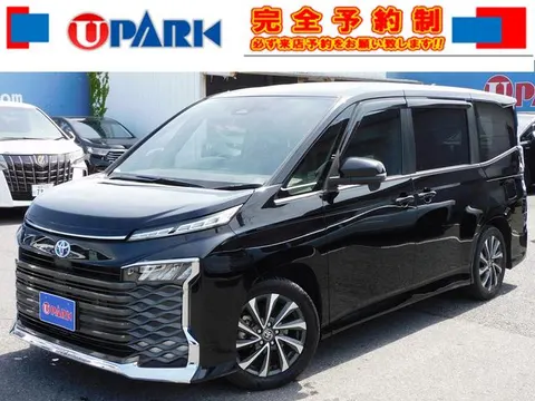 Toyota VOXY 2025 buy in Moscow