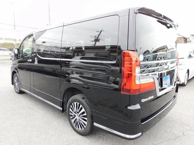 Toyota GRANACE PREMIUM 2023 — миниатюра 2