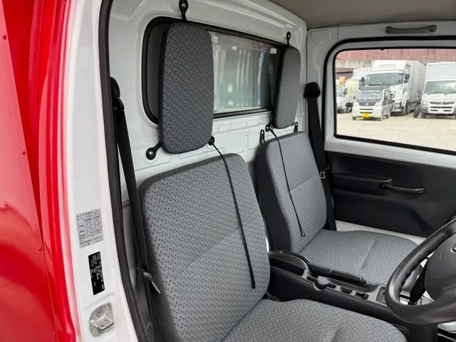 Nissan NT100CLIPPER TRUCK 2024 — миниатюра 3