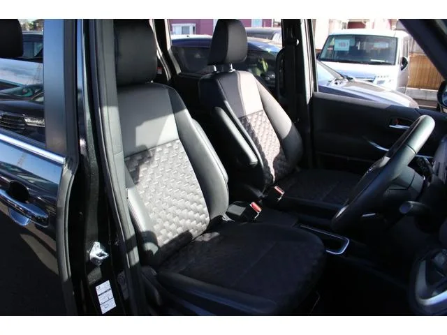 Toyota VOXY HYBRID S-Z 2023 — миниатюра 4