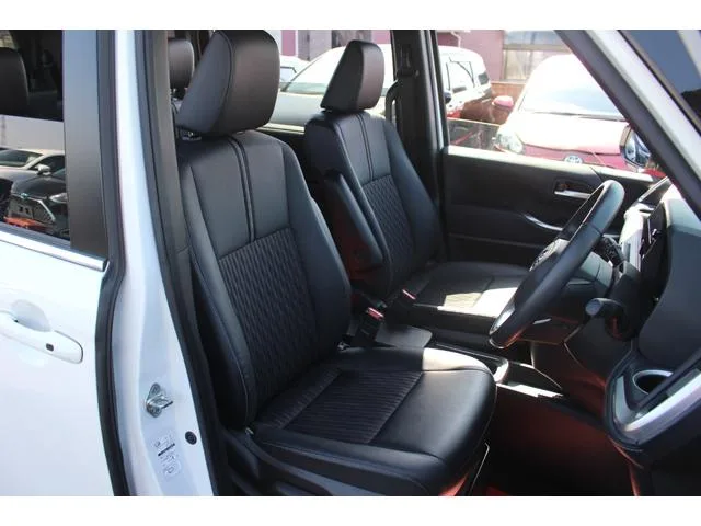 Toyota NOAH HYBRID S-Z 2023 — миниатюра 3