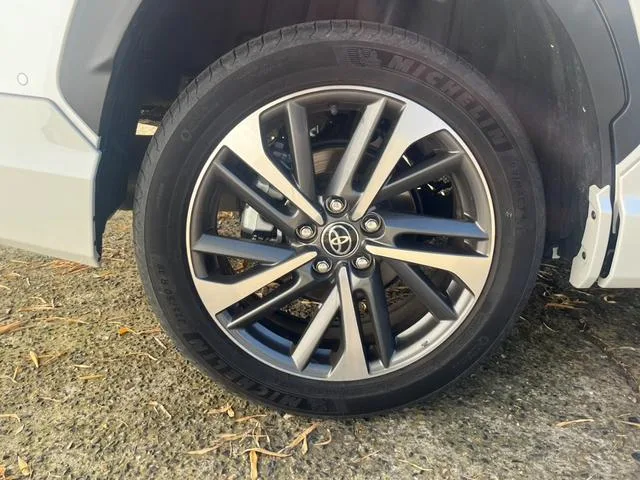 Toyota CorollaCross HYBRID Z 2024 — миниатюра 4