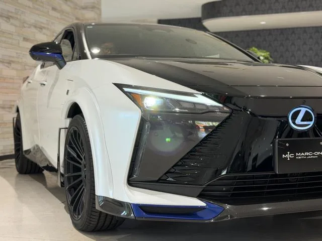 Lexus RZ RZ450E F SPORT PERFORMANCE 2024 — миниатюра 4