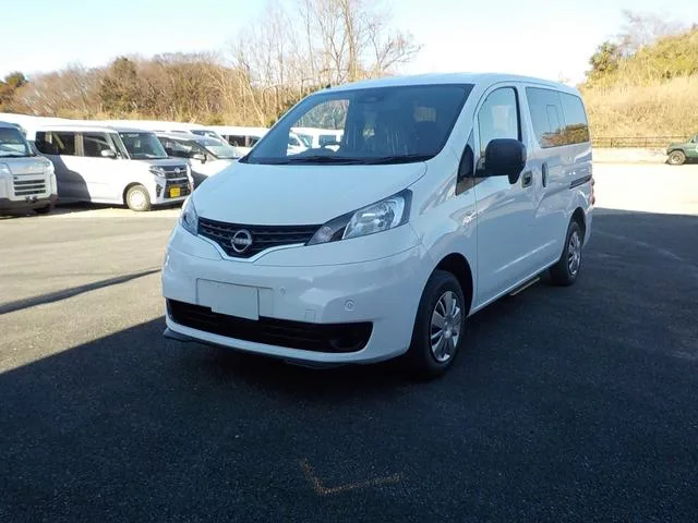 Nissan NV200 VANETTE VAN 2026 — миниатюра 3