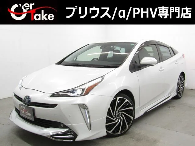 Toyota Prius S SAFETY PLUS II 2022 — фото 1, купить с доставкой в Москву
