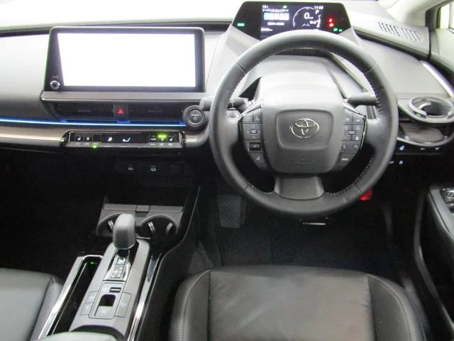 Toyota Prius Z 2023 — миниатюра 3