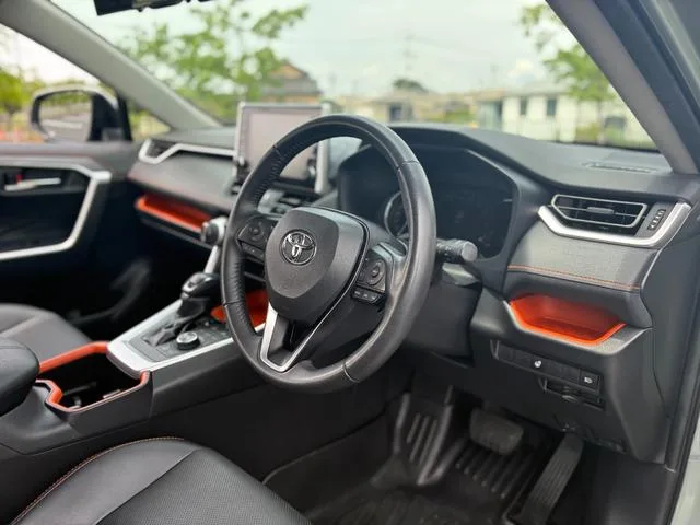 Toyota RAV4 ADVENTURE 2023 — миниатюра 4