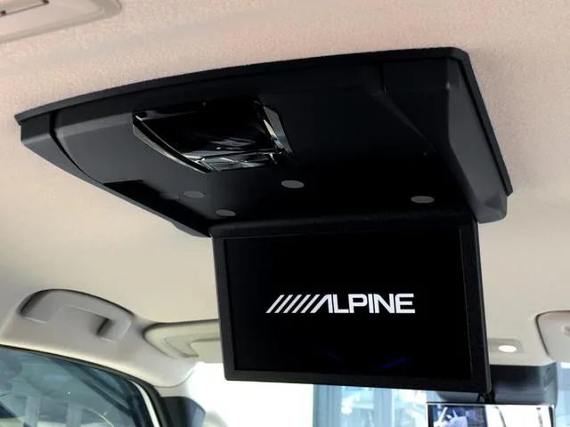 Nissan SERENA E-POWER HIGHWAY STAR V 2023 — миниатюра 2