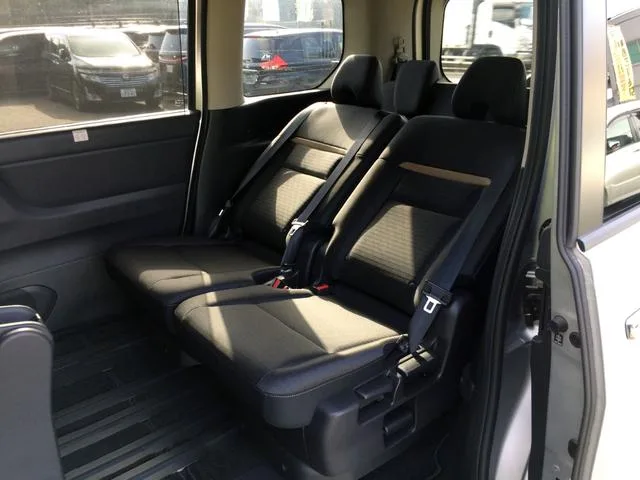 Nissan SERENA E-POWER HIGHWAY STAR V 2024 — миниатюра 4
