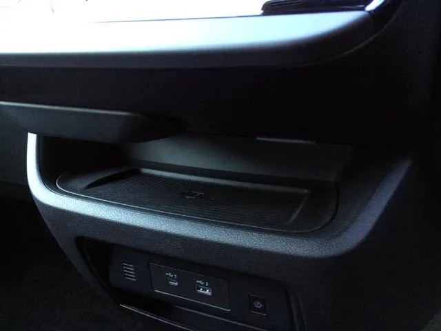 Nissan SERENA E-POWER LUXION 2024 — миниатюра 5