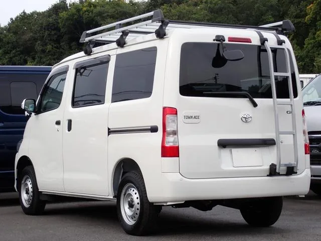 Toyota TOWNACE VAN GL 2024 — миниатюра 2