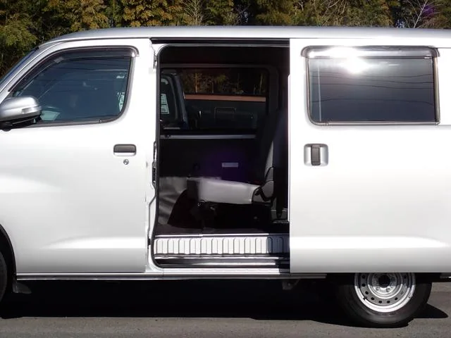 Toyota TOWNACE VAN GL 2022 — миниатюра 3