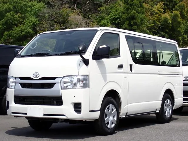 Toyota HIACE VAN LONG DX 2022 — фото 1, купить с доставкой в Москву