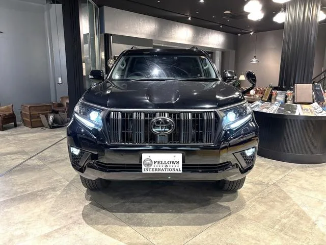 Toyota Land Cruiser Prado TX L PACKAGE MATT BLACK EDITION 2023 — миниатюра 2