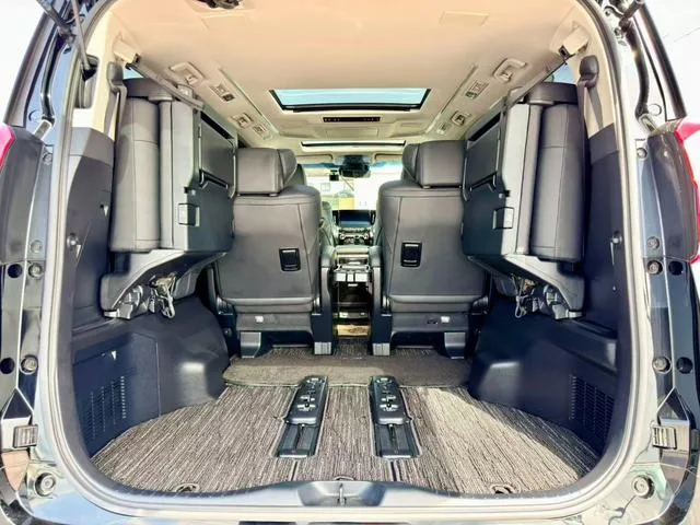 Toyota ALPHARD HYBRID SR C PACKAGE 2022 — миниатюра 4